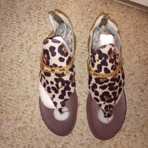 NWOT leopard print gladiator sandals unbranded size 40 - Picture 2 of 7